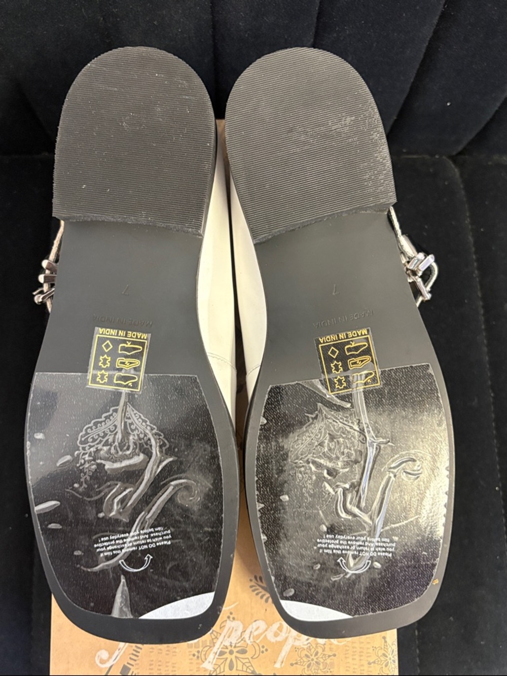 Free People Rumor Mary Jane White Leather with Studded Strap Size 7 - Picture 8 of 9